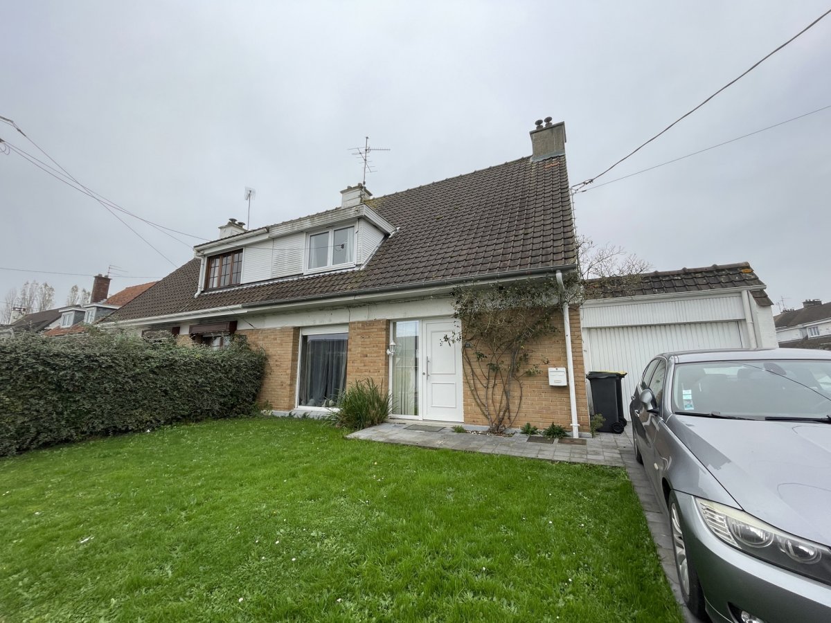 Maison à LOUER - Réf. 0017