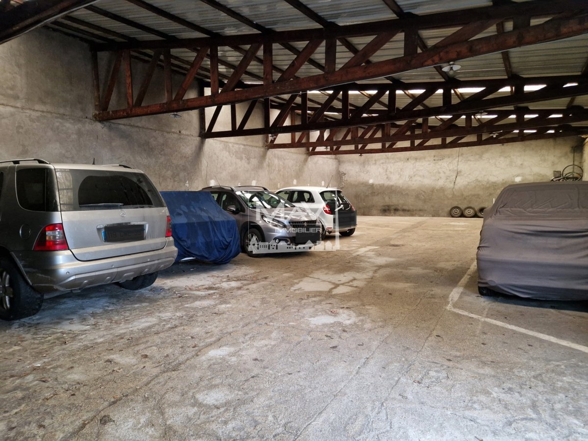 Garage / parking à LOUER - Réf. GPG101560-08