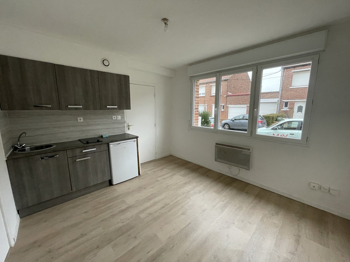 Appartement à LOUER - Réf. EAG64