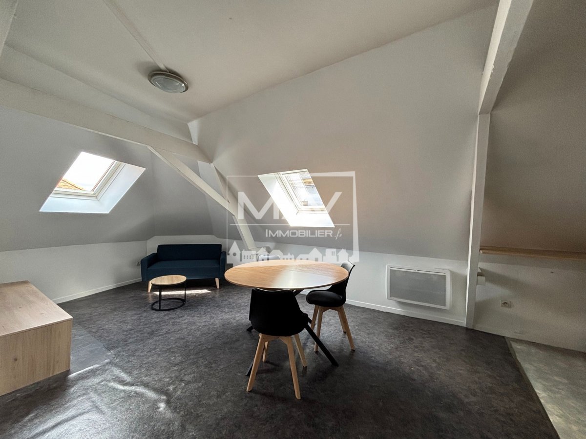 Appartement à LOUER - Réf. EAL008410