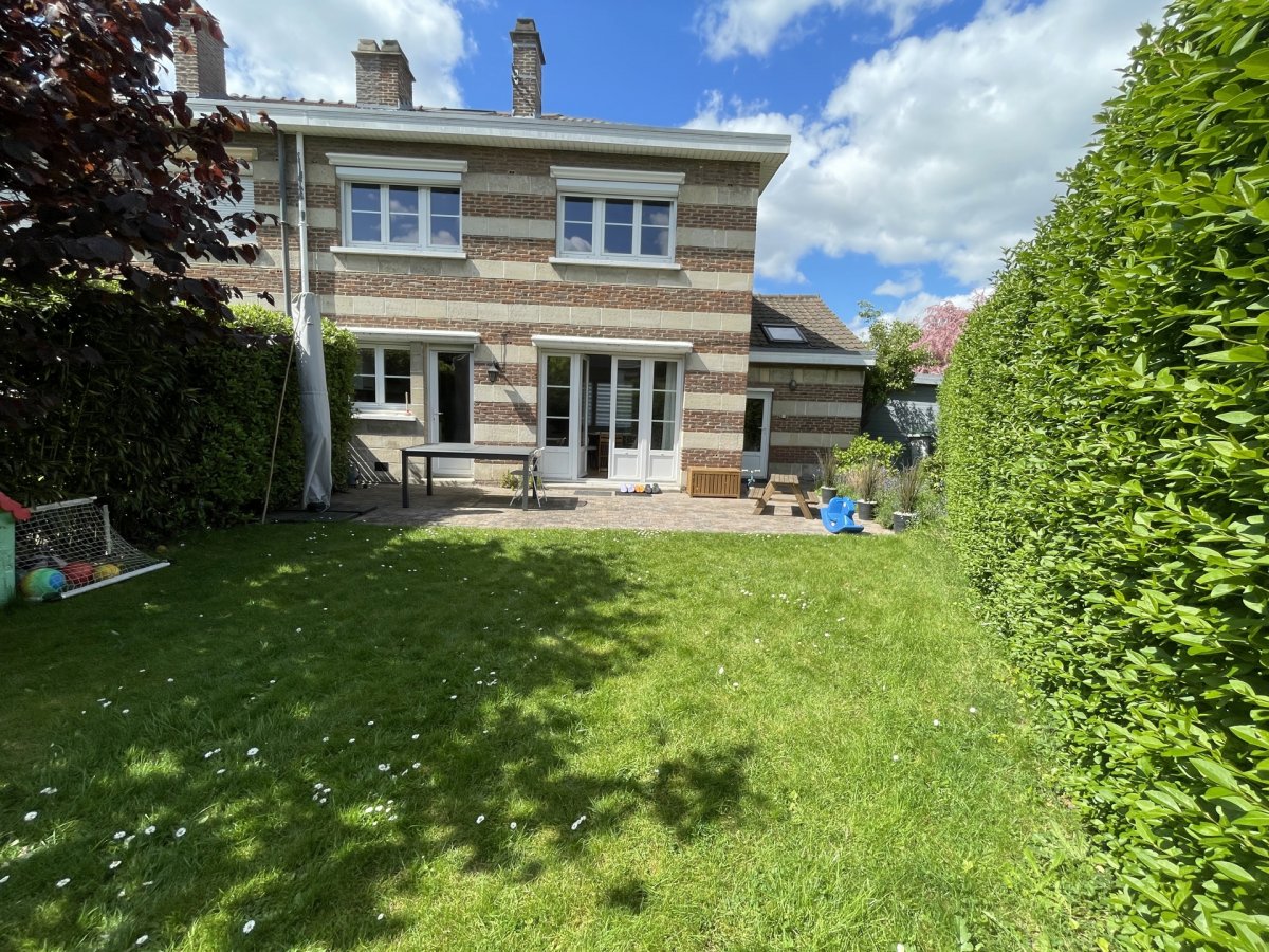 Maison à VENDRE - Réf. ASV1057