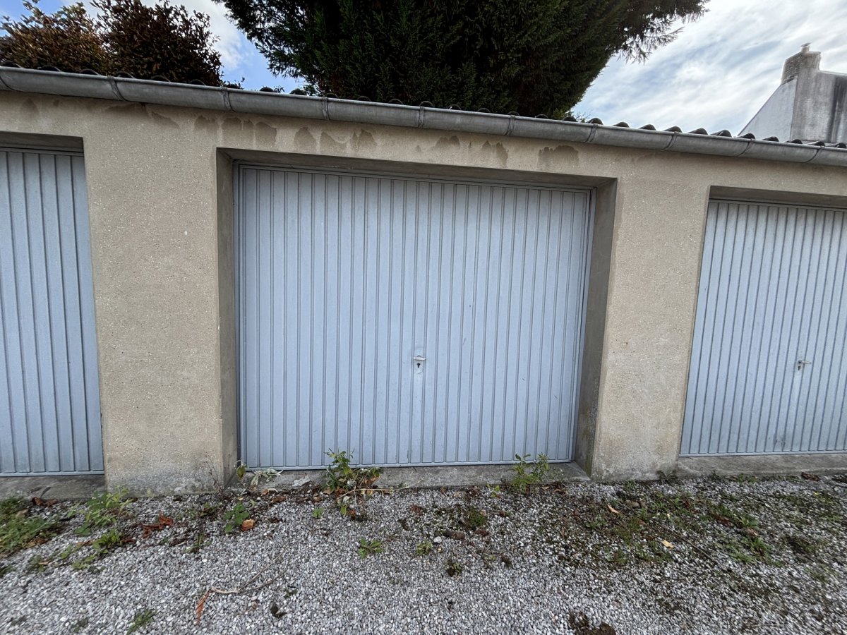 Garage / parking à LOUER - Réf. EAL0094