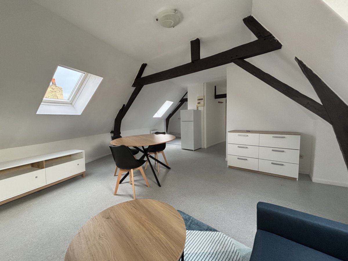 Appartement à LOUER - Réf. 7148842