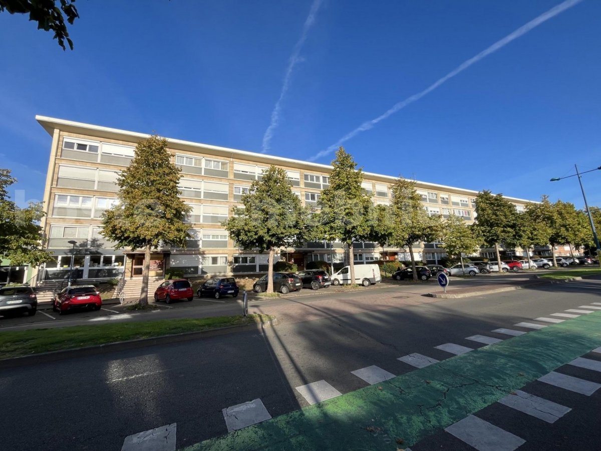 Appartement à LOUER - Réf. VAL LOC