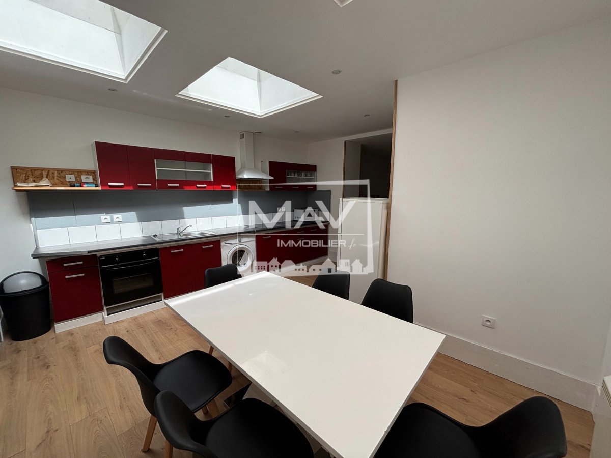 Appartement à LOUER - Réf. EAL0035