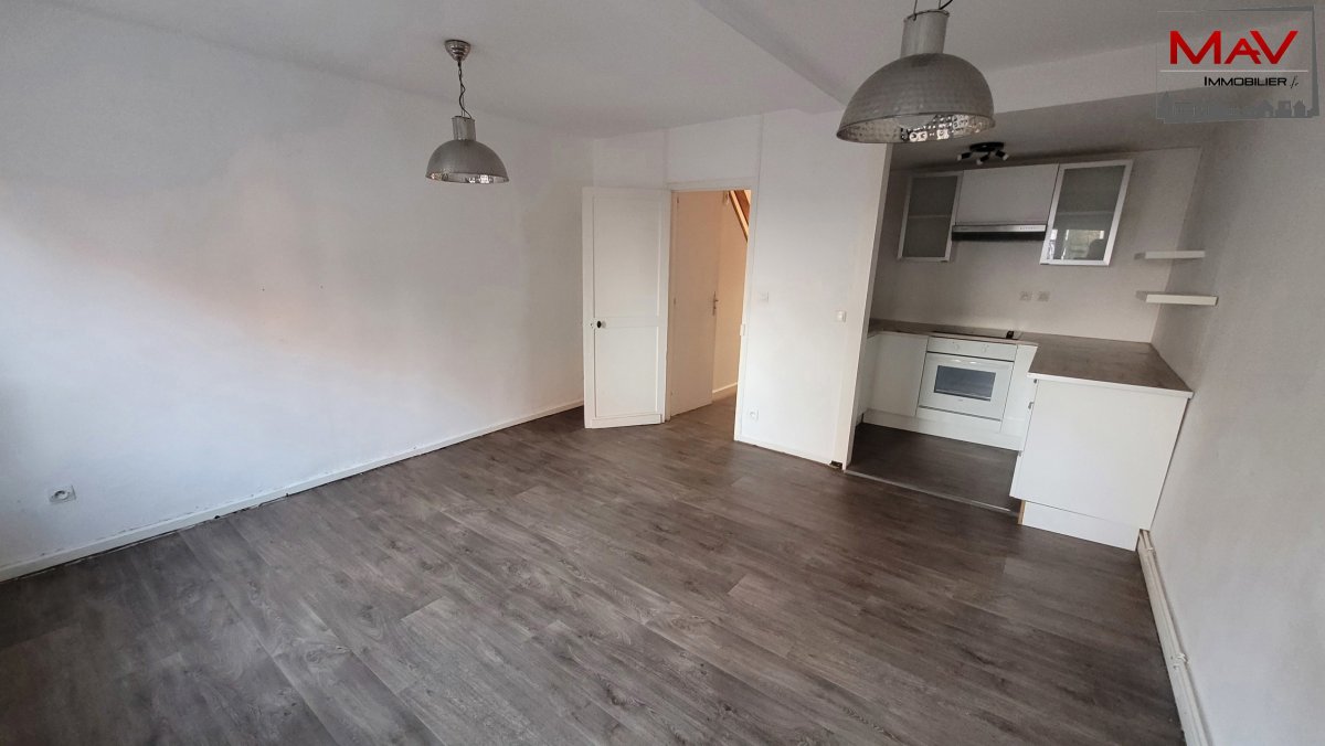 Maison à VENDRE - Réf. SSV1027