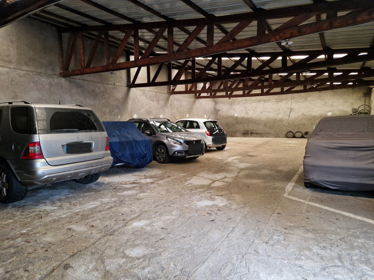 Garage / parking à LOUER - Réf. GPG04