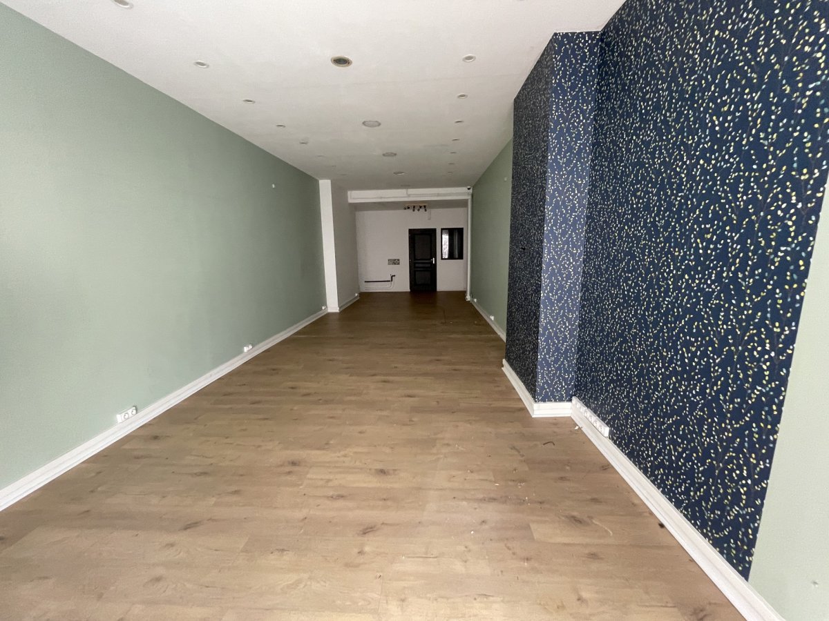 Commerce à VENDRE - Réf. EAL00994