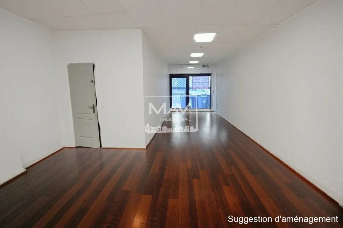 Commerce à LOUER - Réf. GPG100843-rdc