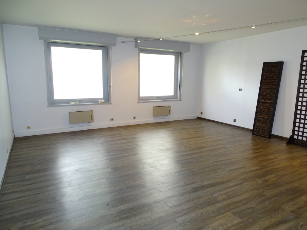 Bureaux à LOUER - Réf. BPL1138