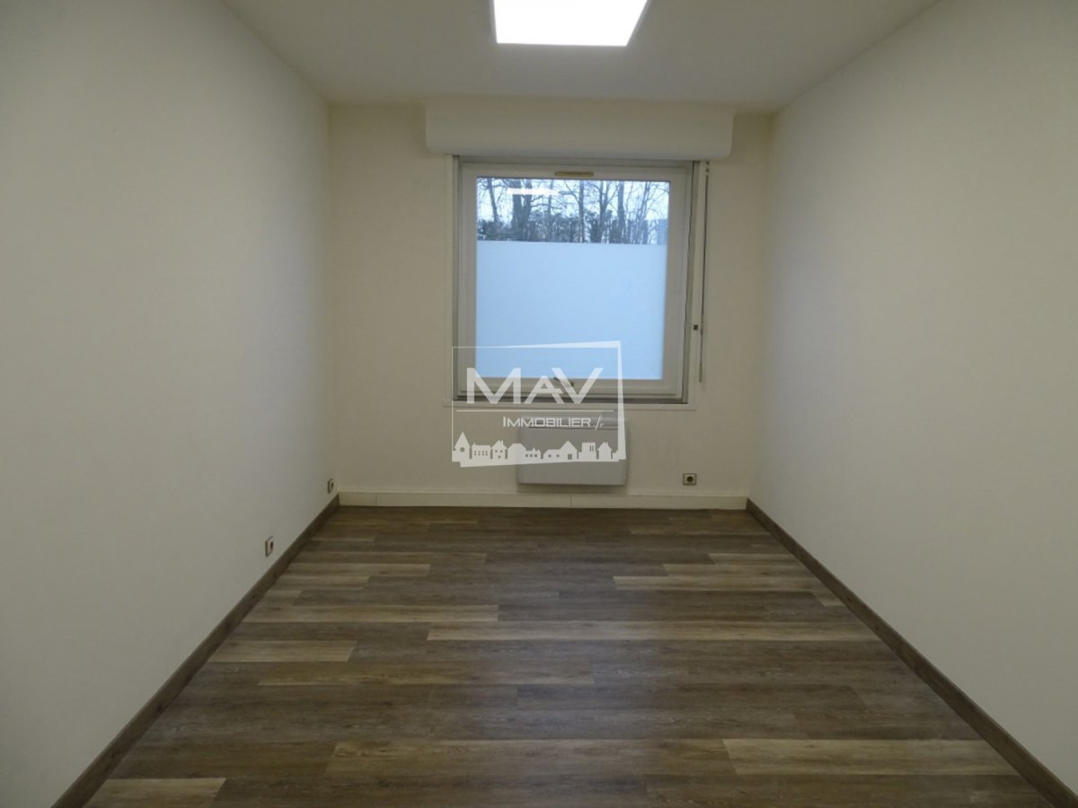 Commerce à LOUER - Réf. BPL1365